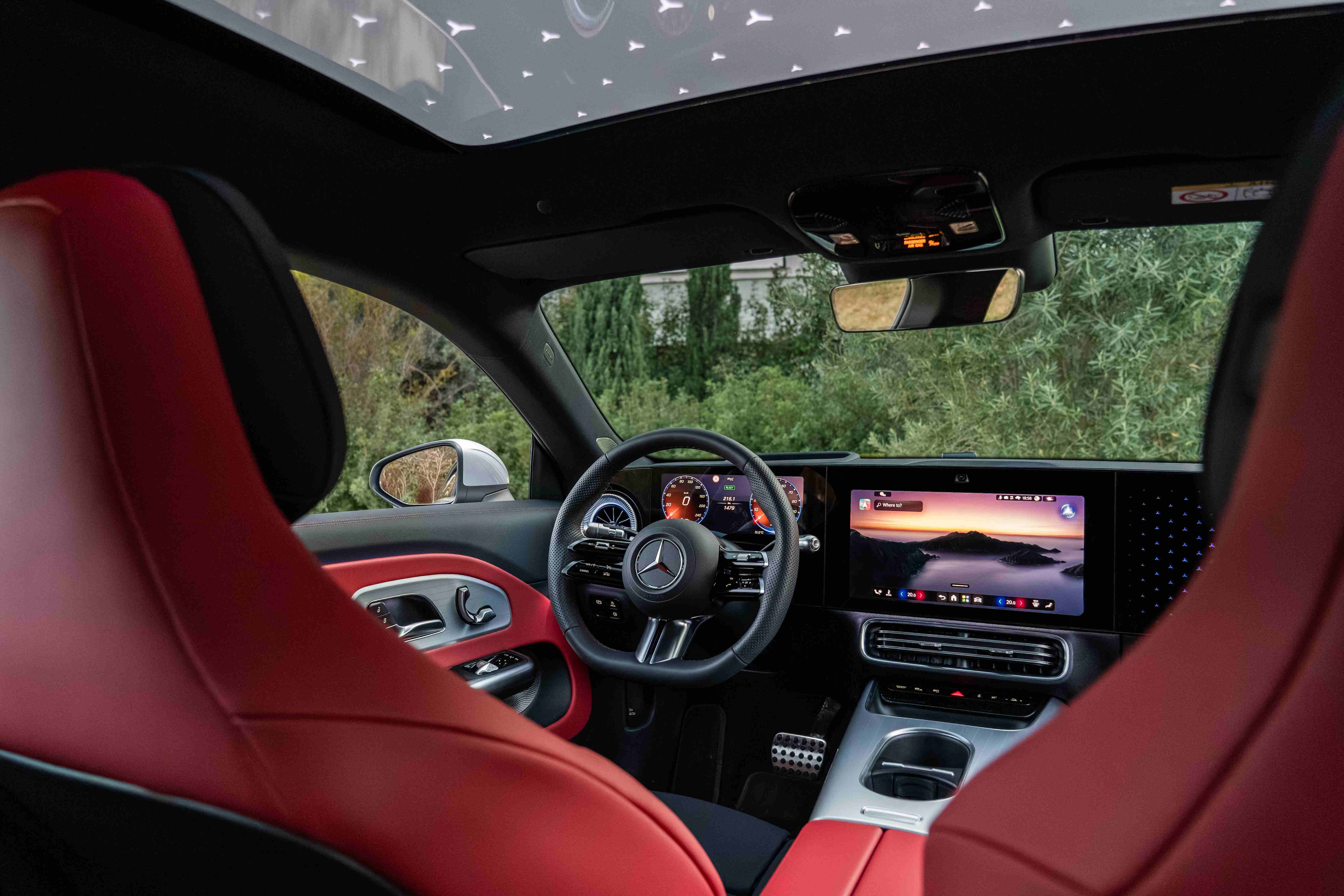 圖6、全新 CLA Shooting Brake 搭載 Mercedes-Benz 自主開發的全新 MB.OS 與 MBUX 4.0。